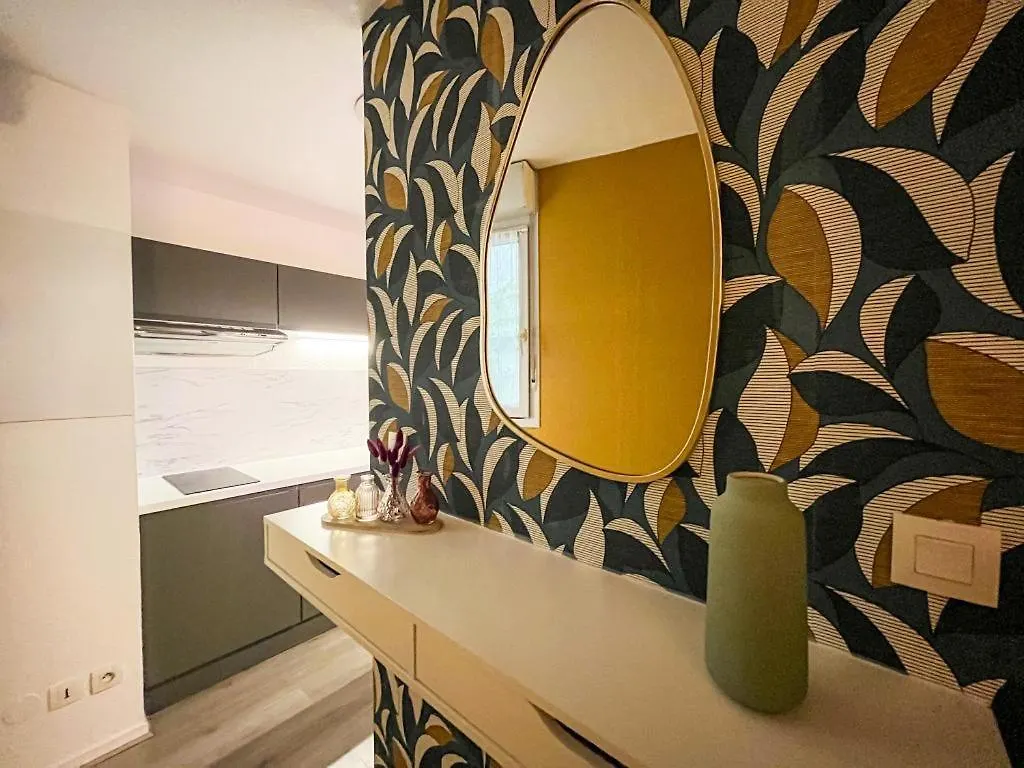Suite Cobalt Villeurbanne Apartment